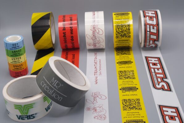 Bedrucktes Klebeband mit Firmenlogo